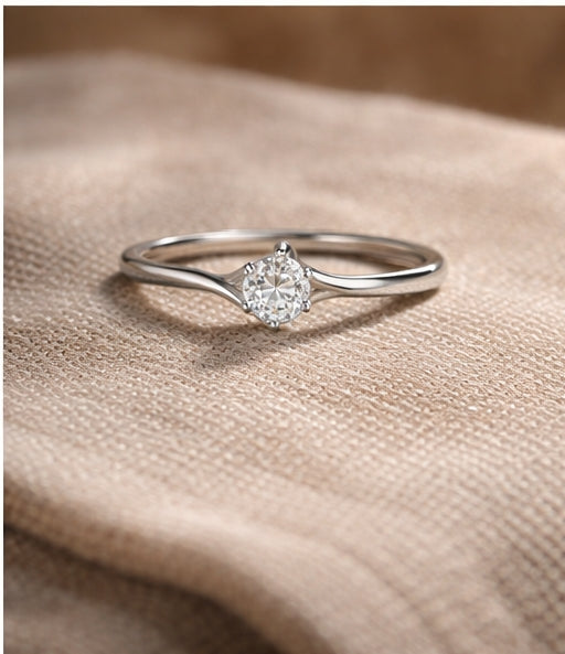 Pure Radiance Classic Ring