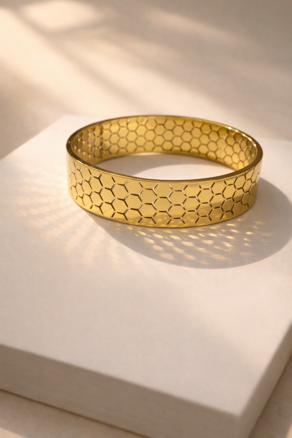 Honeycomb Luxe Gold Bangle