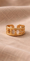 Infinity Frame Gold Ring